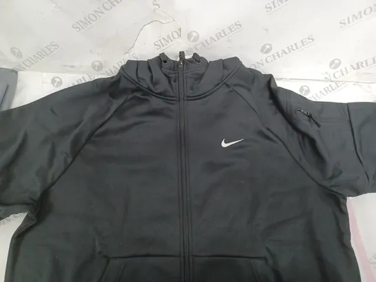 NIKE THERMAL FIT HOODIE IN BLACK SIZE XL 