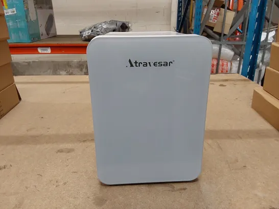 BOXED ATRAVESAR MINI FRIDGE (1 BOX)