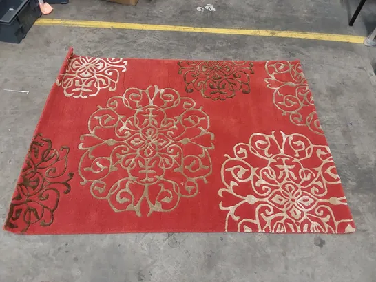 AGNON DAMASK HAND WOVEN HAND TUFTED RED RUG // 120 X 170CM