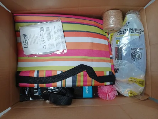 BOX OF APPROX 18 ITEMS TO INCLUDE - AVERY ULTRAGRIP ADRESS LABELS - PETER RABBIT PHOTO CARDS - BRIGHT ORANGE SKIPPING ROPE ECT 