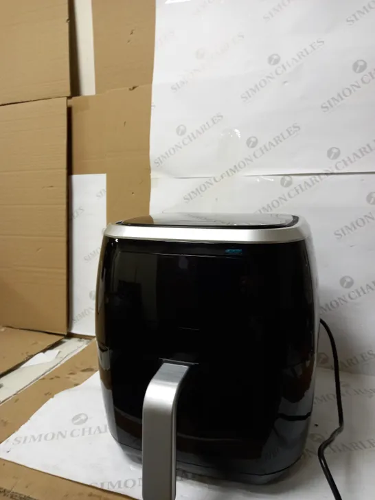 AMAZON BASICS AIR FRYER 