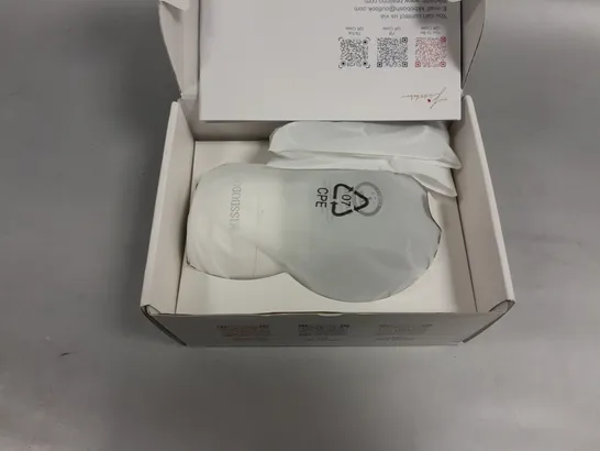 BOXED KISSBOBO ELECTRIC WEARABLE BREAST PUMP 