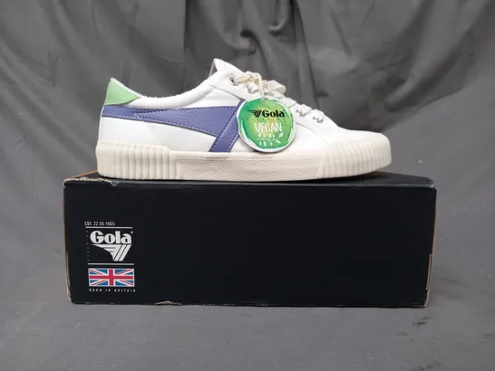 BOXED PAIR OF GOLA RALLY SHOES IN WHITE/LAVENDER/PATINA GREEN UK SIZE 6