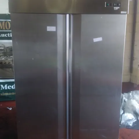 LARGE DOUBLE DISPLAY FRIDGE 