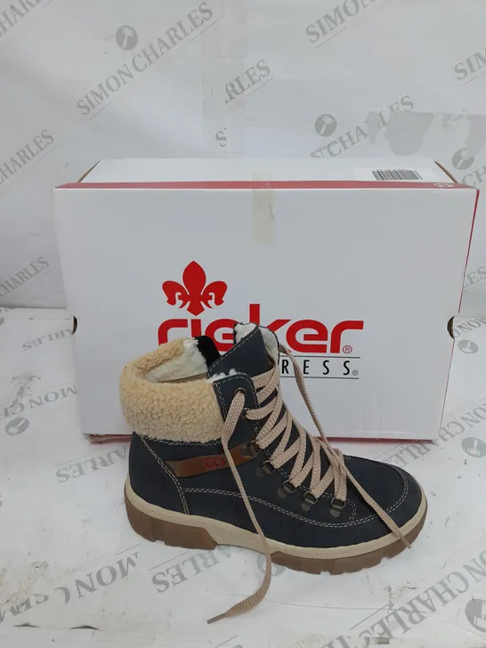 BOXED PAIR OF RIEKER LACE UP CHUNKY BOOTS IN NAVY SIZE 4