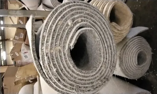 ROLL OF QUALITY CARPET RUNNER GREY APPROXIMATELY 1.46M X SIZE UNSPECIFIED