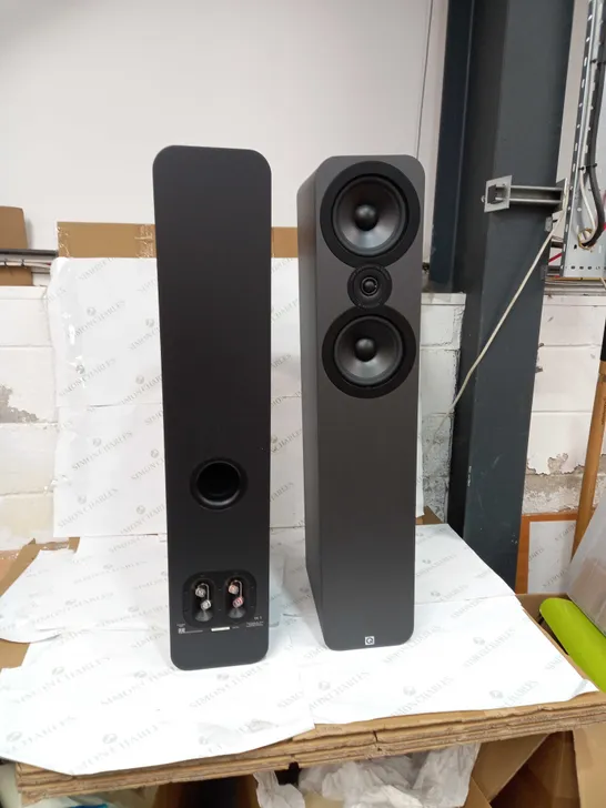 Q ACOUSTICS Q3050I FLOORSTANDING SPEAKER PAIR - GRAPHITE (2 BOXES)