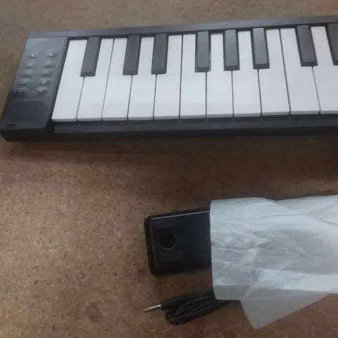 BOXED FOLDING PIANO 88 TOUCH BLUETOOTH