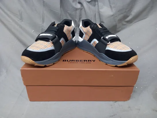 BOXED PAIR OF BURBERRY LOW TOP SNEAKERS IN CHECK UK SIZE 8