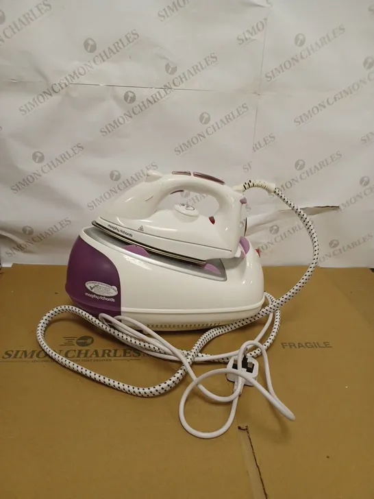 MORPHY RICHARDS JET STEAM GENERATOR IRON PINK/WHITE