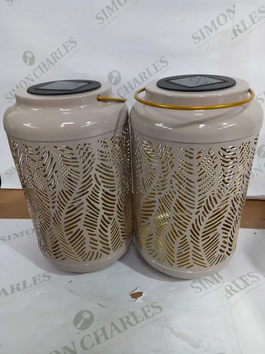 GARDEN REFLECTIONS SET OF 2 PATTERNED SOLAR LANTERNS - LEAF