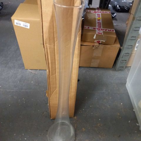 LOT OF 4 80CM TAPERED GLASS VASES