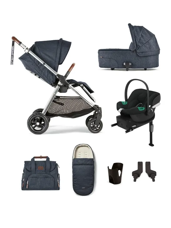 BOXED MAMAS AND PAPAS FLIP XT3 STROLLER AND CARRYCOT WITH OCARRO FOOTMUFF, SHOULDER BAG, CUP HOLDER ADAPTERS IN NAVY FLANNEL (4 BOXES)