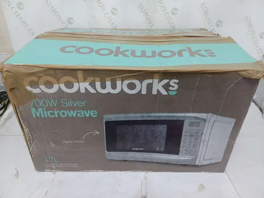 BOXED CLOCKWORKS 700W MICROWAVE IN SILVER