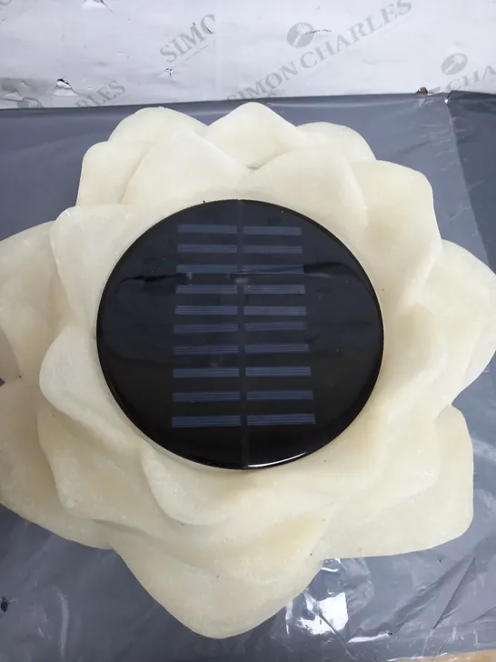 BOXED MY GARDEN STORIES LARGE LED LOTUS LIGHT