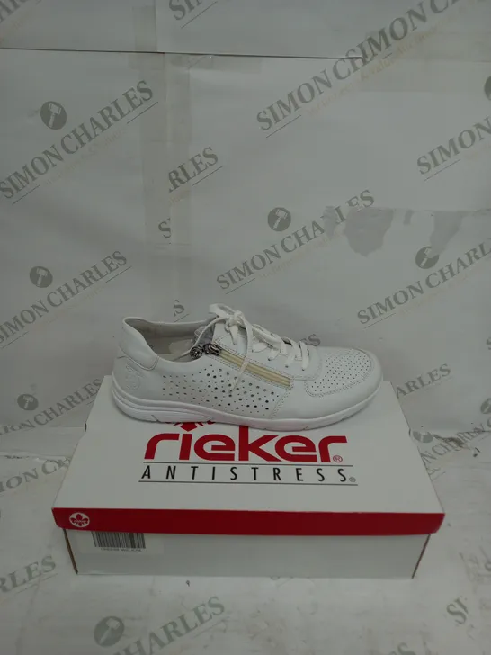 BOXED RIEKER ZIP UP WHITE TRAINER SIZE 7.5 