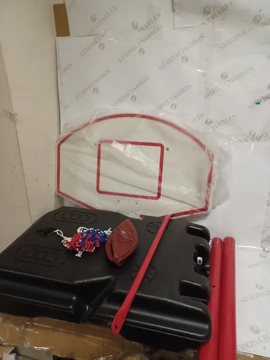 REAL ACTION BASKETBALL SET 