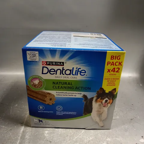 2 X BOXED PURINA DENTALIFE NATURAL CLEANING ACTION STICKS - 2 X 42 PACK