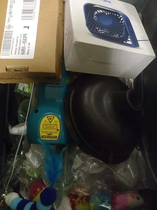 BOX OF APPROX 15 ASSORTED ITEMS TO INCLUDE -martindale electric voltage indicator - OLIVERS KITCHEN GARLIC CRUSHER - NORDICID BARCODE SCANNER ECT