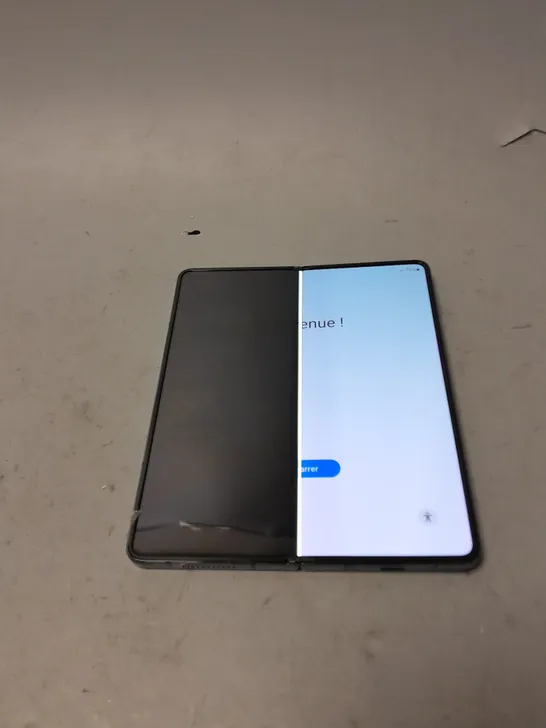 SAMSUNG GALAXY Z FOLD4