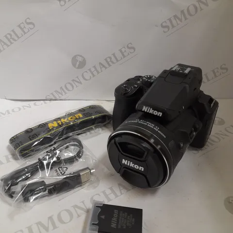 NIKON COOLPIX P950 CAMERA 