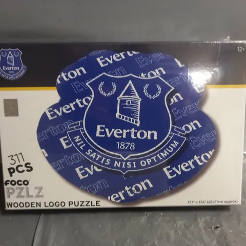 SEALED EVERTON 311-PIECE WOODEN LOGO PUZZLE