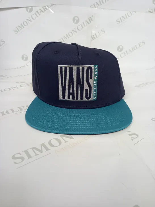 VANS LOGO SNAPBACK CAP