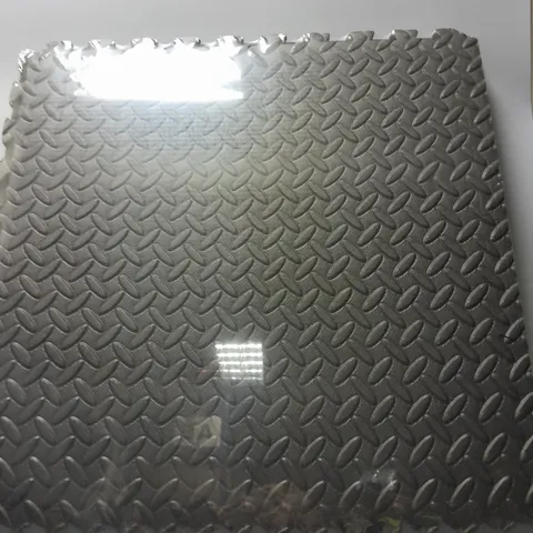 4 SETS OF 3 FOAM INTERLOCKING FLOOR MATS