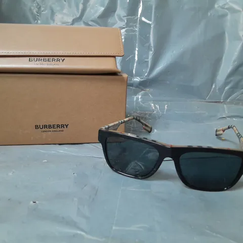 BURBERRY LONDON SUNGLASSES