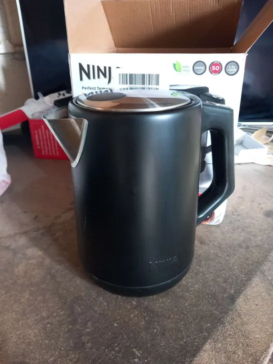 NINJA PERFECT TEMPERATURE KETTLE KT200UK - BLACK