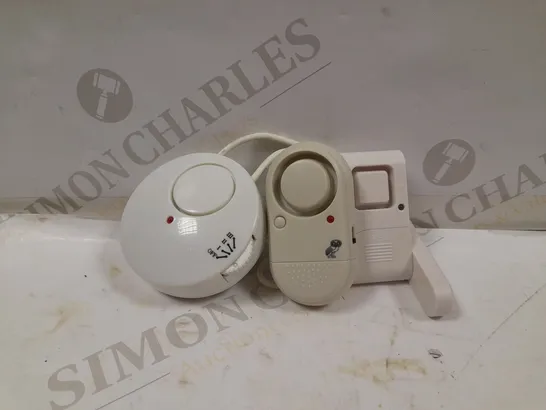 BAG OF 3 SECURITY ALARMS AND ELECTRICALS TO INCLUDE DOOR HANDLE ALARM (EA0216), MINI CHIME AND ALARM (EA2008), WINDOW SHOCK ALARM (EA0215).