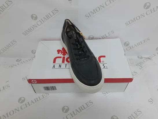 BOXED PAIR OF RIEKER CHUNKY SOLE ZIP TRAINERS IN BLACK SIZE 7.5