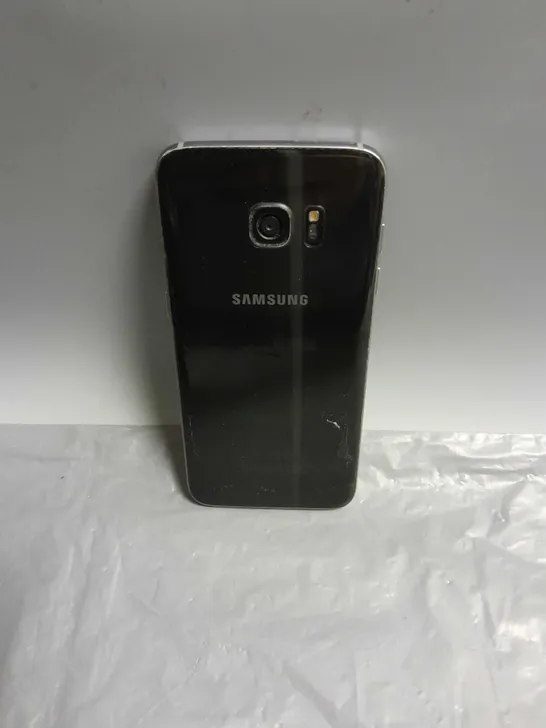 SAMSUNG S7 EDGE IN BLACK