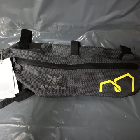 APDURA EXPEDITION BAG IN BLACK