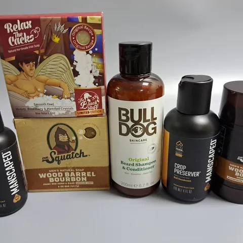 LOT OF 6 ASSORTED MENS BODY CARE ITEMS TO INCLUDE DR SQUATCH SOAP AND BULL DOG BEARD SHAMPOO