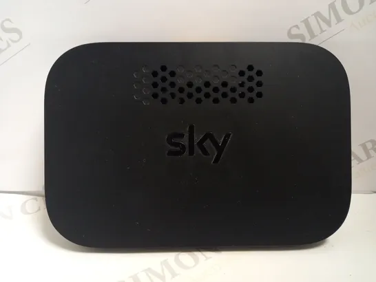 SKY Q BROADBAND HUB - ER110 BLACK