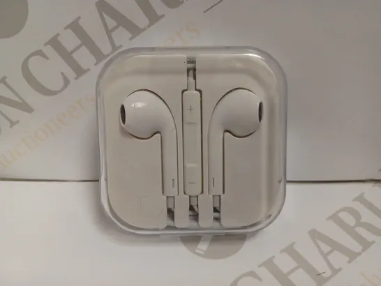 WHITE WIRED EARBUDS