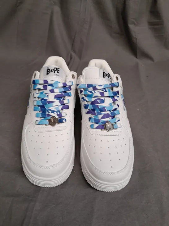 PAIR OF BATHING APE WHITE TRAINERS SIZE UK 7.5