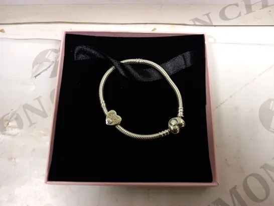 PANDORA MOMENTS SILVER LOGO HEART CLASP BANGLE