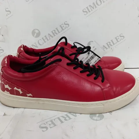 BEU DE JIFI RED TRAINERS WITH WHITE PLATFORM - SIZE 8