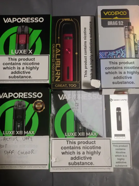 LOT OF 10 ASSORTED VAPING ITEMS TO INCLUDE VAPORESSO, ENDURA AND INNOKIN