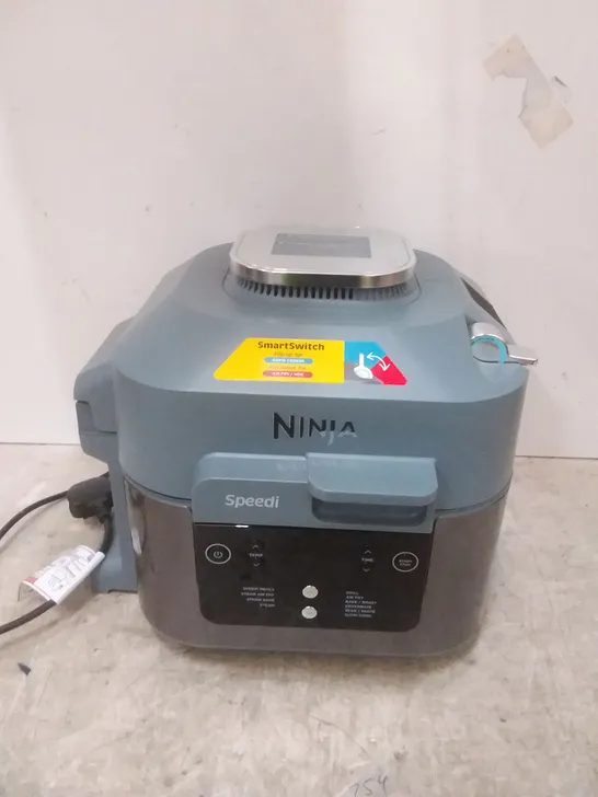 BOXED NINJA SPEEDI RAPID COOKER 