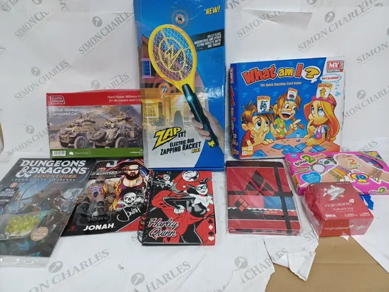 BOX OF APPROX 20 ASSORTED TOYS & GAMES TO INCLUDE ZAPPING RACKET, WHAT AM I? BOARD GAME, BRITISH HUMBER ARMOURED CAR, ETC 