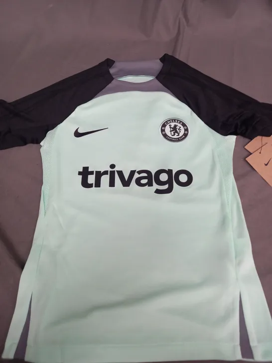 CHELSEA FC TRAINING TOP SIZE S - KIDS