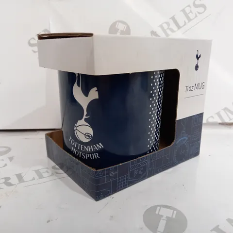 8 BOXED OFFICIALLY LICENSED TOTTENHAM HOTSPUR CREST MUGS