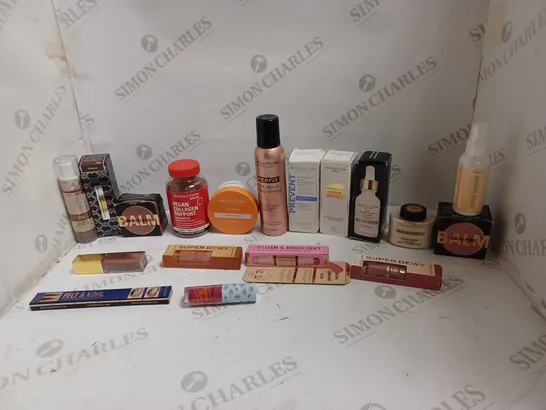 LOT OF APPROXIMATELY 10 ASSORTED COSMETIC GOODS TO INCLUDE: REVOLUTION SKIN VEGAN COLLAGEN SUPPORT, REVOLUTION MIRACLE SERUM, AND REVOLUTION VITAMIN C GLOW EYE PATCHES ETC.