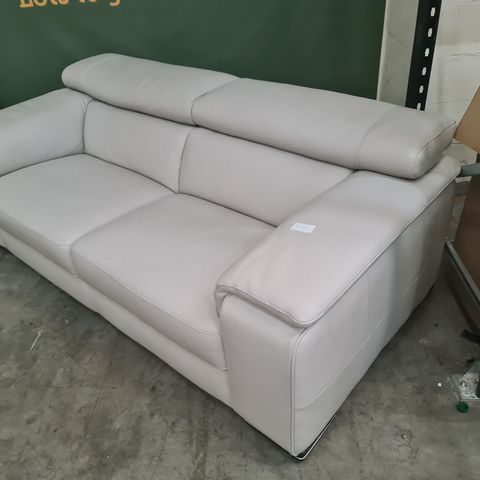 QUALITY ITALIAN WHITE GREY LEATHER UPHOLSTERD MELO LARGE THREE SEATER AND THREE SEATER SOFAS