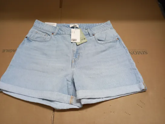 H&M MOM FIT HIGH WAIST DENIM SHORTS - UK 16