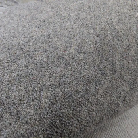 ROLL OF QUALITY LINGDALE ELITE INGELTON CARPET APPROXIMATELY 5M × 2.8M