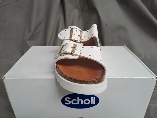 BOXED SCHOLL RAISED WHITE OPEN TOE SANDALS - SIZE 7